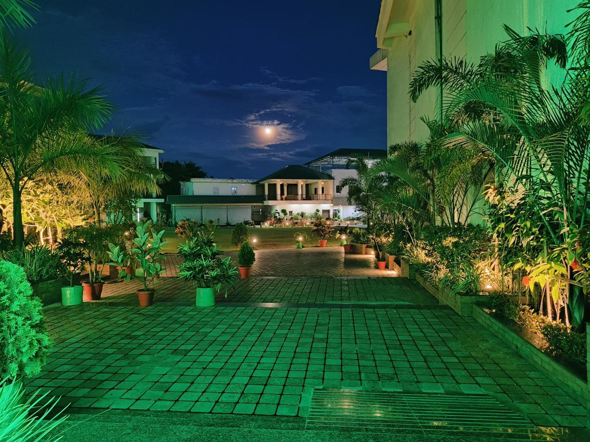 Jaanki Farms & Resorts Jorhat Exterior photo