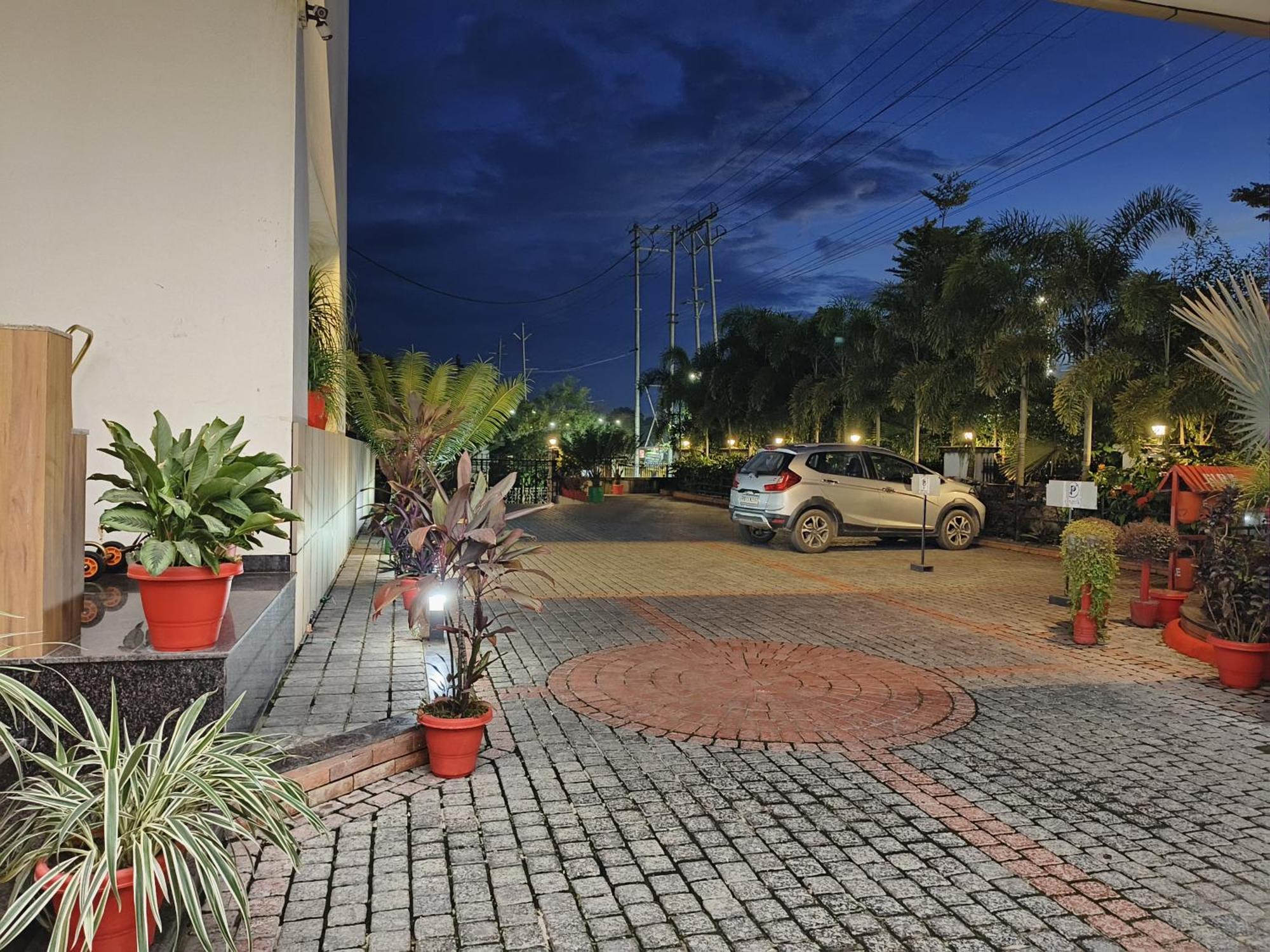 Jaanki Farms & Resorts Jorhat Exterior photo