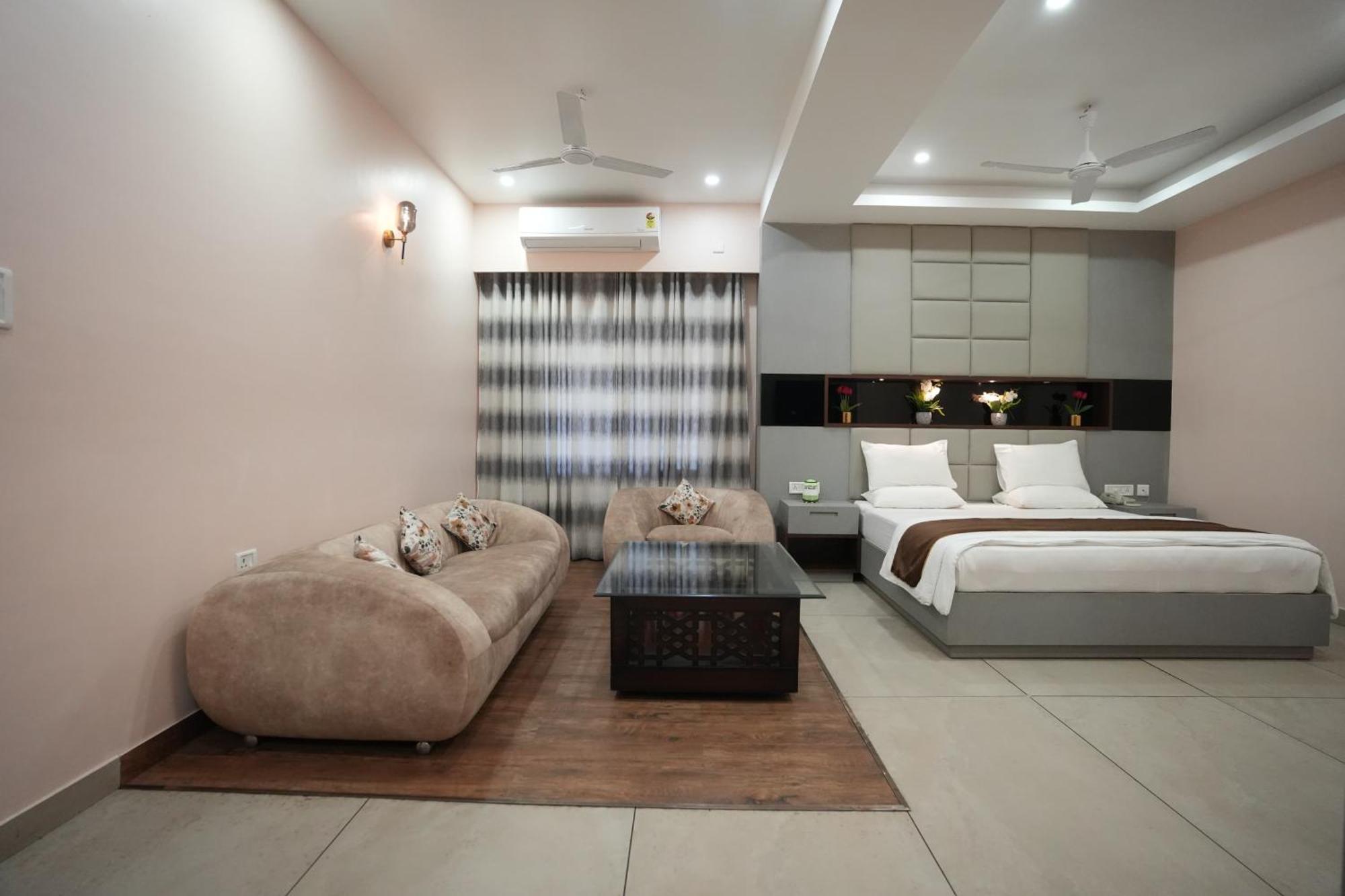 Jaanki Farms & Resorts Jorhat Exterior photo