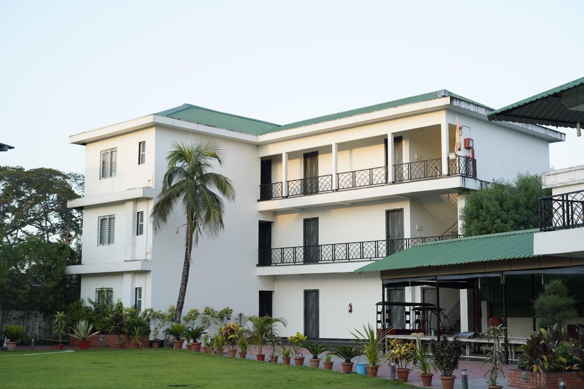 Jaanki Farms & Resorts Jorhat Exterior photo