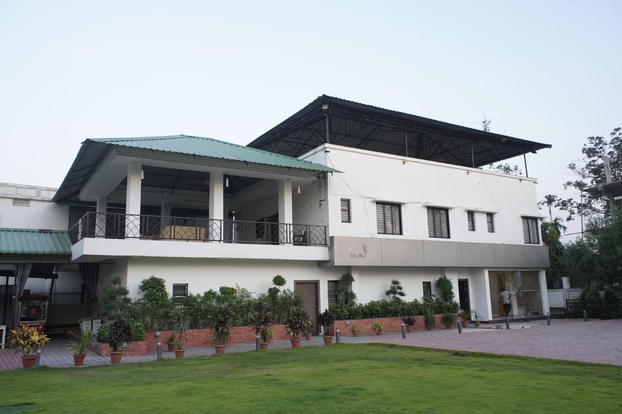 Jaanki Farms & Resorts Jorhat Exterior photo